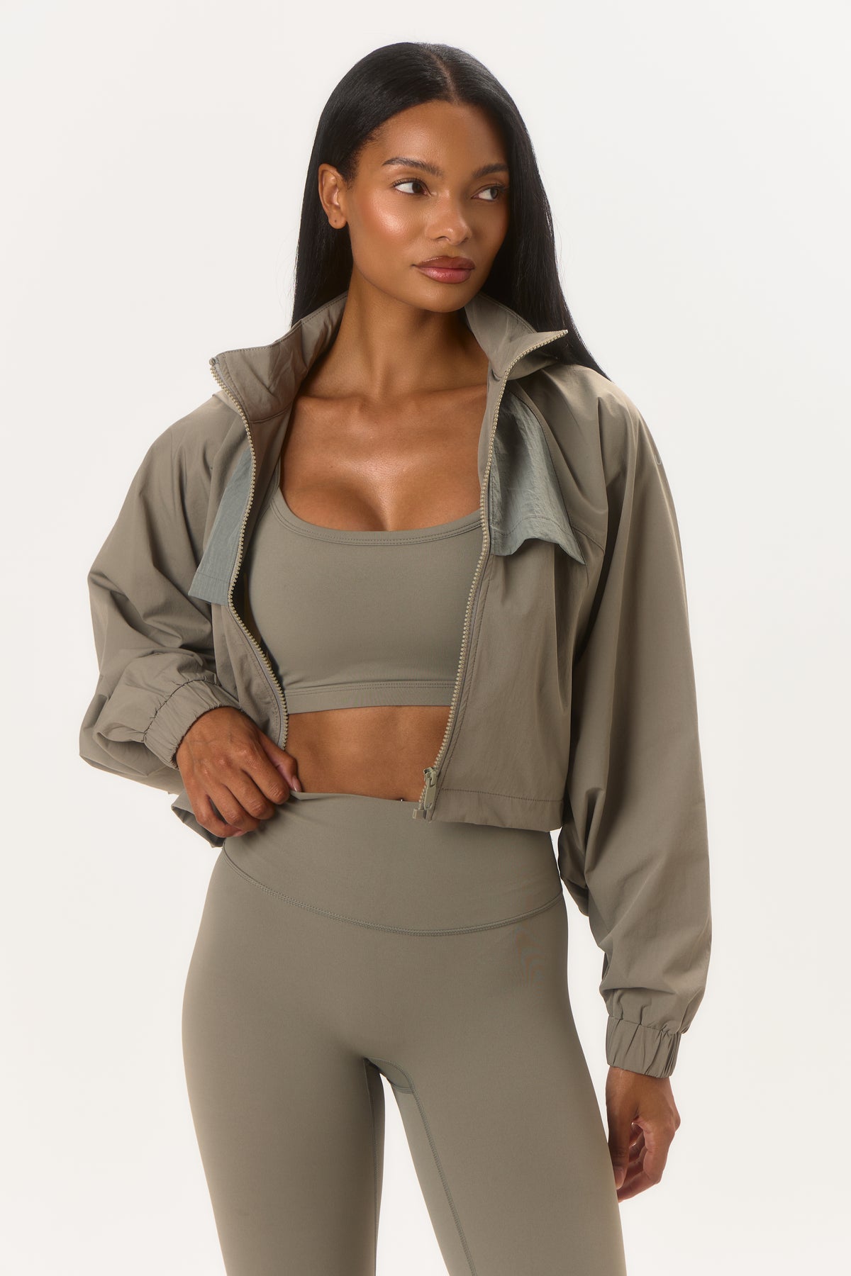 ON TRACK - Windbreaker Sage Grey