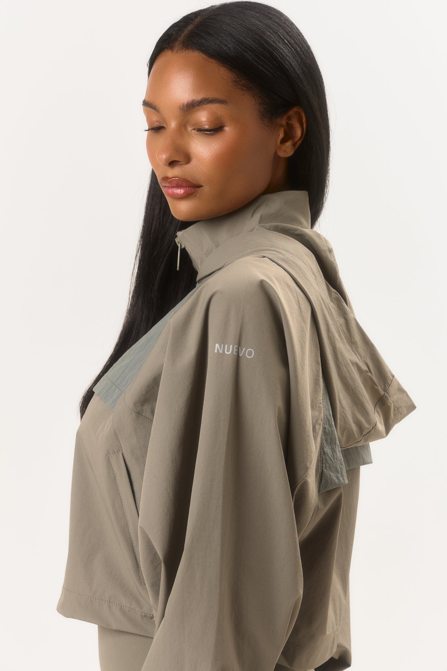 ON TRACK - Windbreaker Sage Grey
