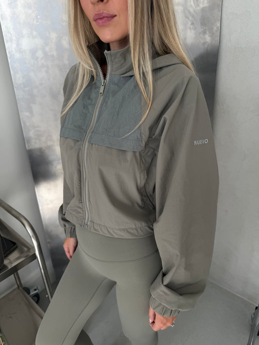ON TRACK - Windbreaker Sage Grey
