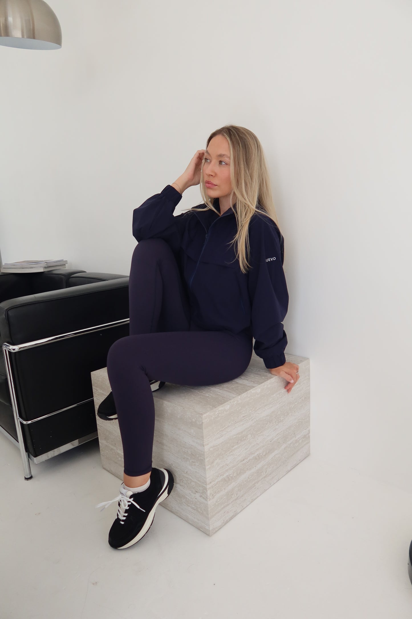 ON TRACK - Windbreaker Midnight Blue