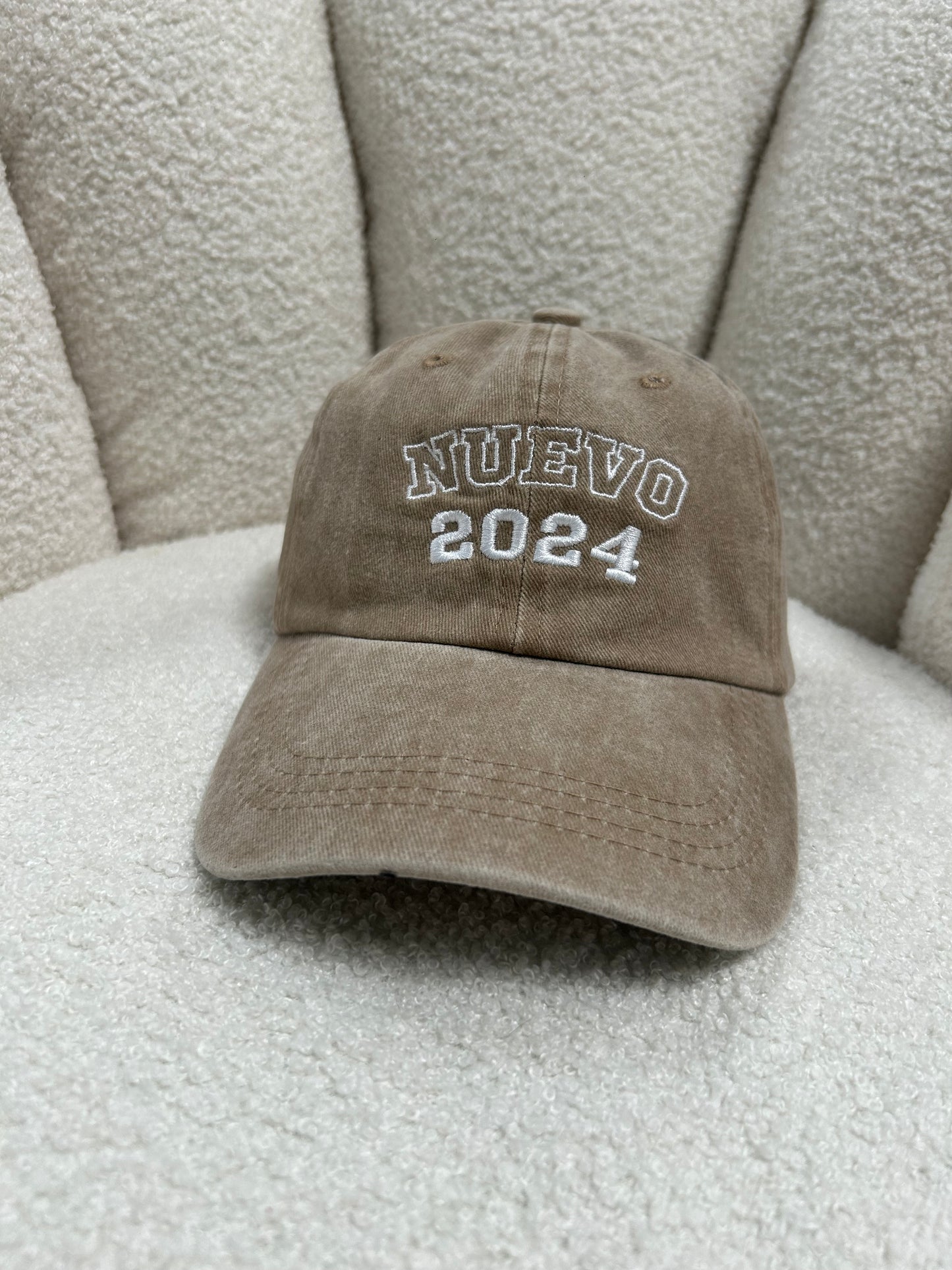 Nuevo Trucker Cap - Distressed Taupe