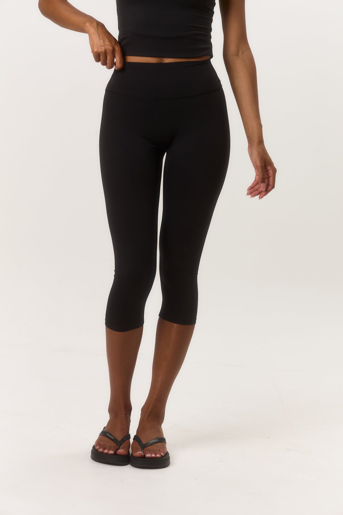Studio Sculpt Capri Set - Black