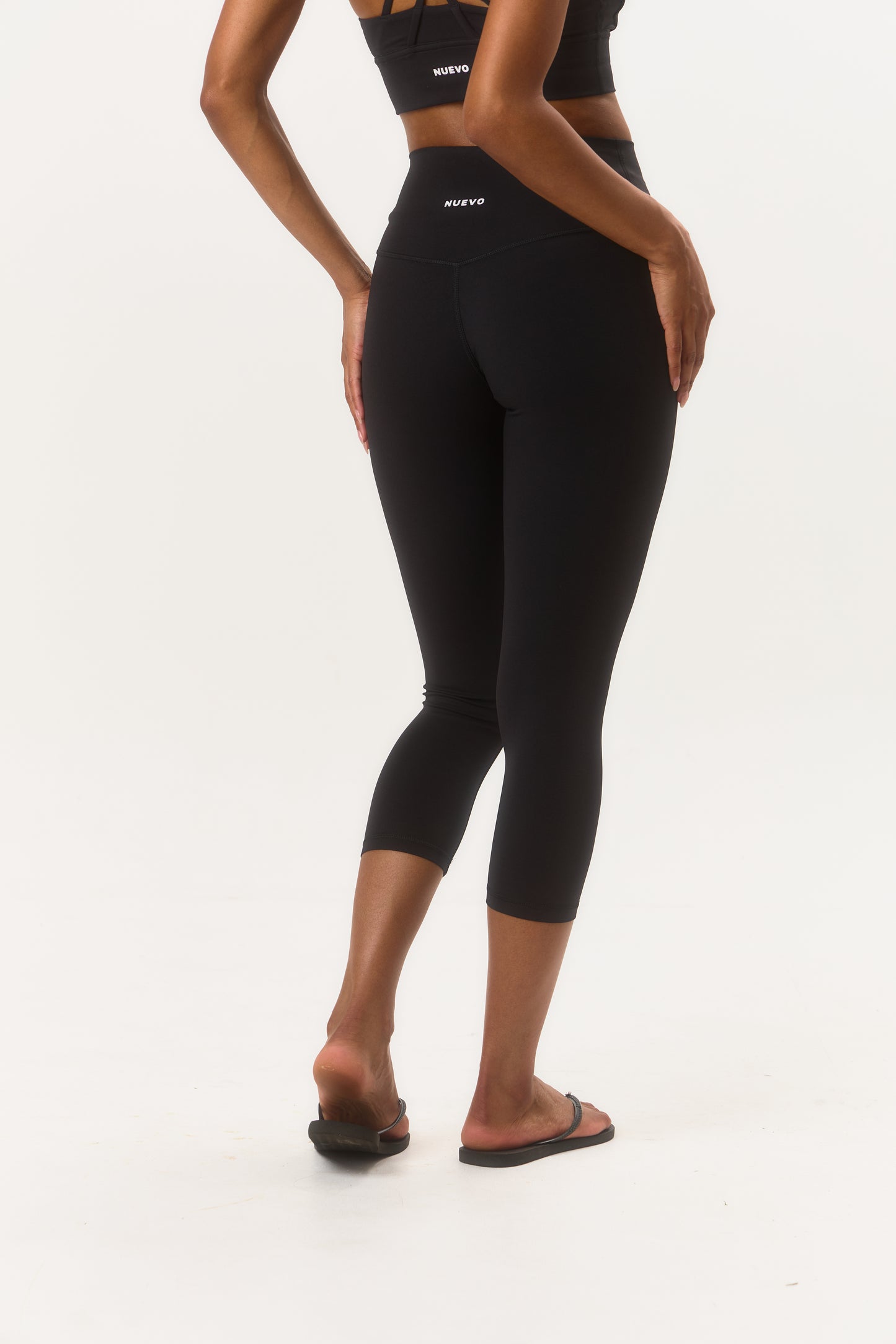 Studio Capri Leggings - Black