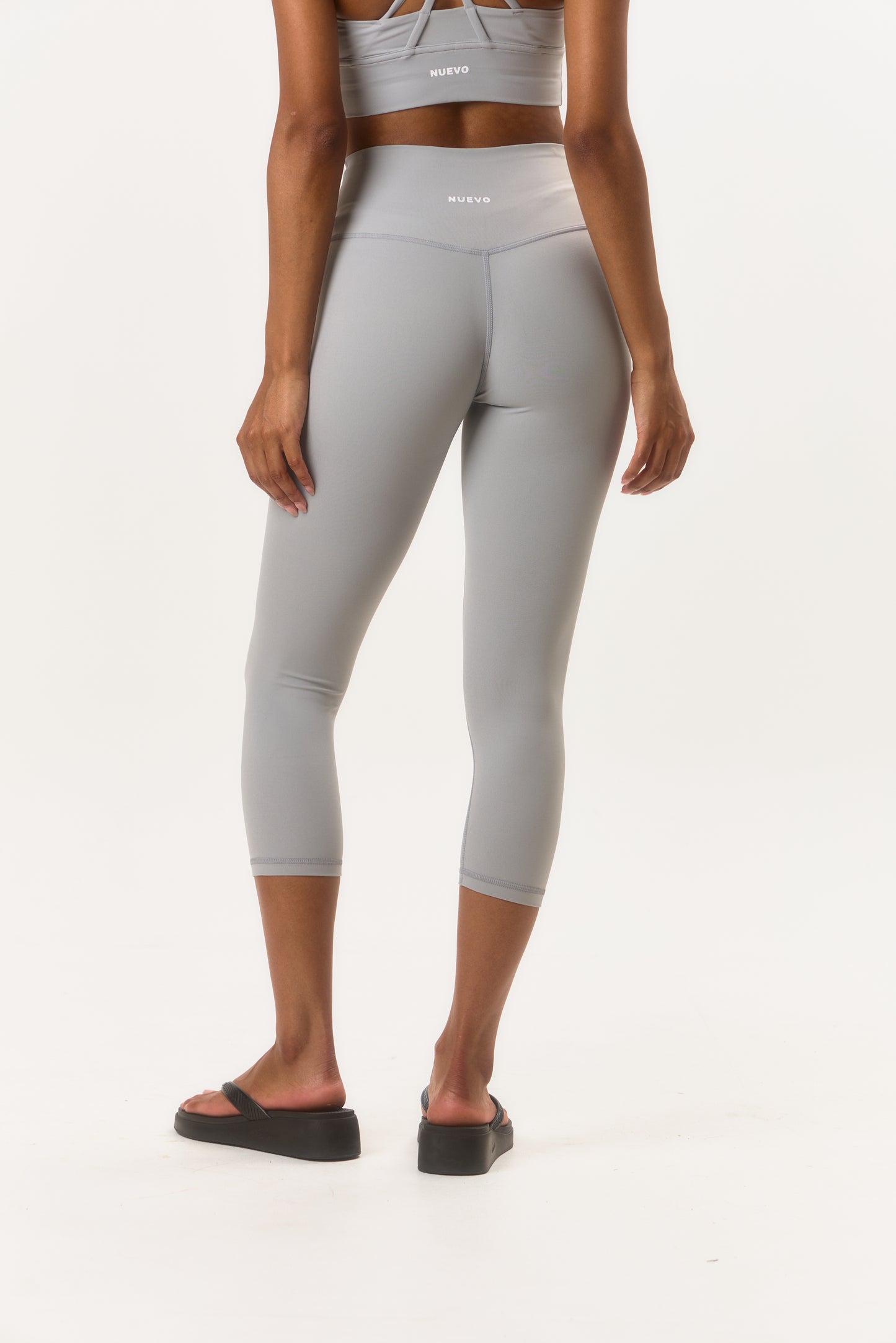 Studio Capri Leggings - Ice Grey